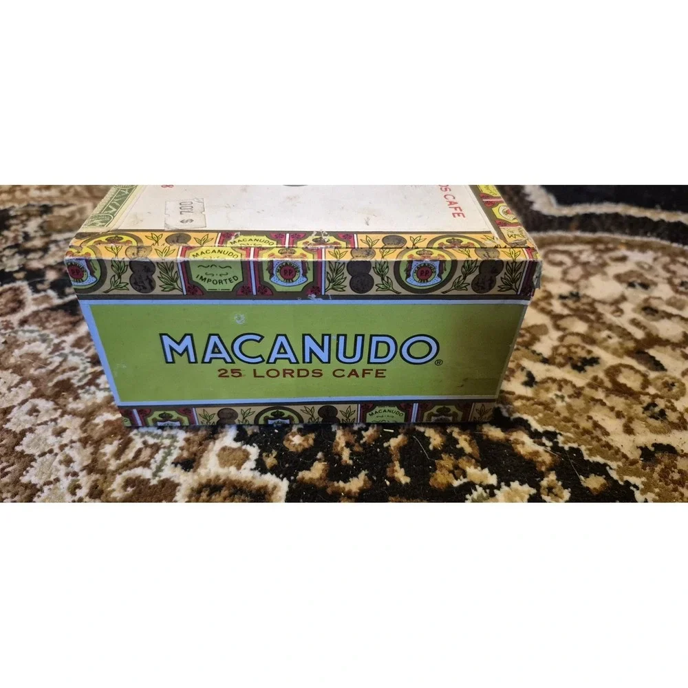 Macanudo‎ Lords Cafe EMPTY Wooden Cigar Box 25 Count Display